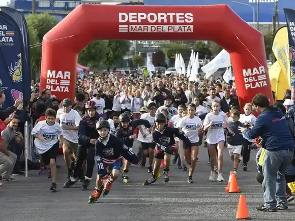 Con récord de inscriptos se desarrolló la segunda correcaminata solidaria “Movete por tu salud”