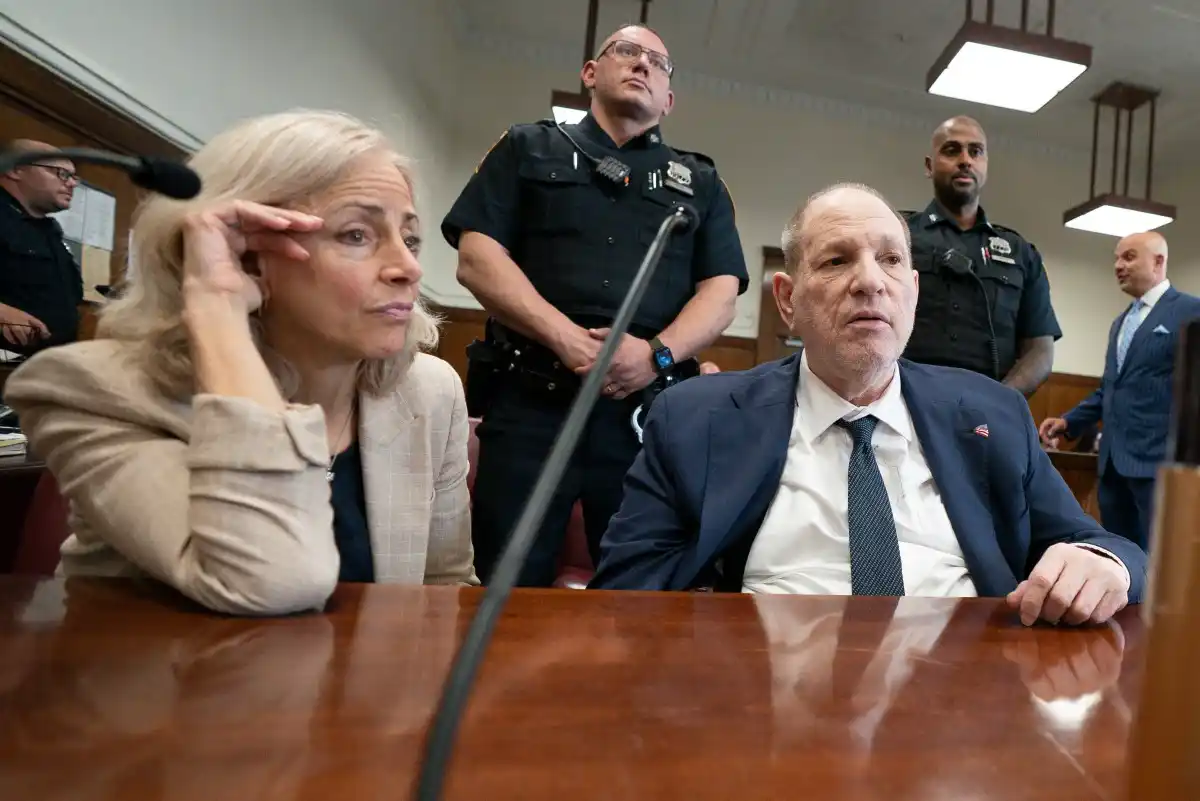 Harvey Weinstein hallado culpable de un cargo de agresión sexual en EE. UU.