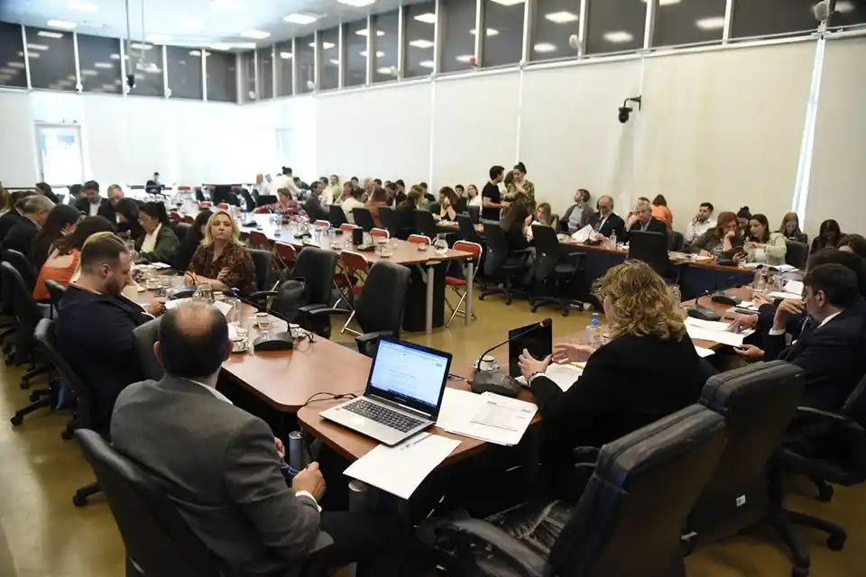 Funcionarios y abogados expusieron sobre el proyecto que busca mejorar herramientas ante el lavado de activos