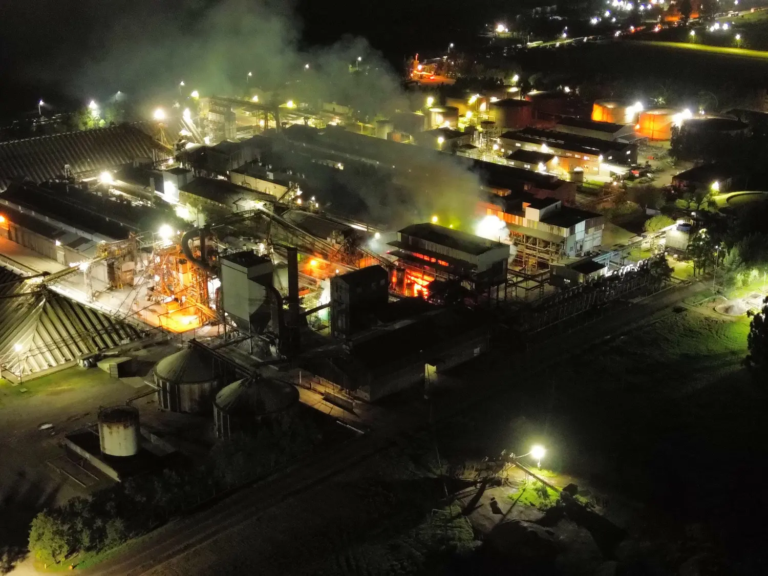 Incendio en la planta de Vicentín de Ricardone.