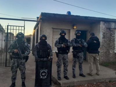 Realizaron 14 allanamientos por venta de drogas en Venado, Rosario, San Gregorio y Santa Isabel