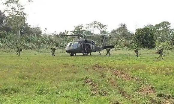 ¿Y EL ACUERDO DE PAZ? Enfrentamientos entre el Ejército de Colombia y el ELN deja tres fallecidos en la frontera con Venezuela