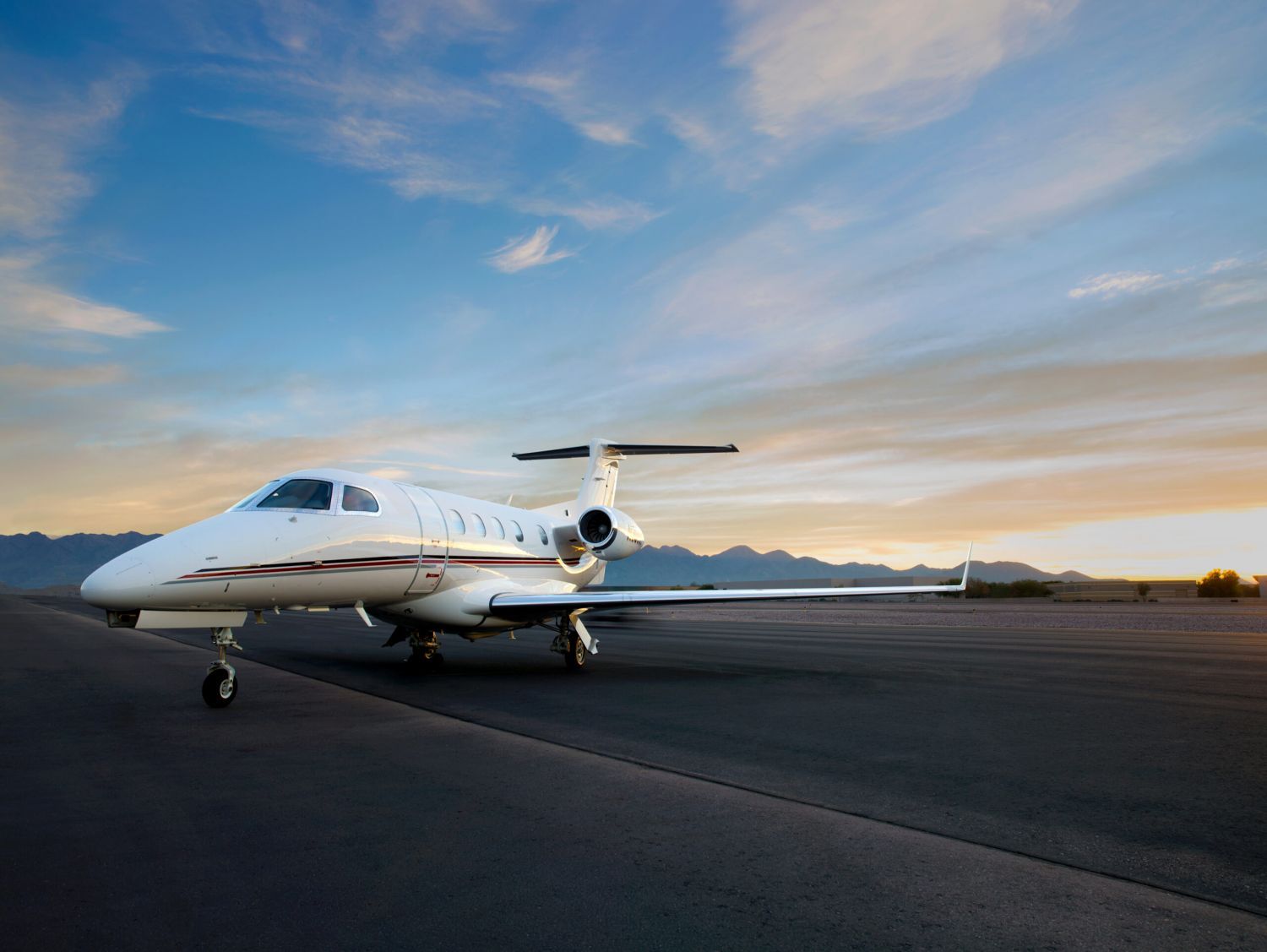 NetJets extends Embraer Phenom 300E order to a 1.2 billion deal