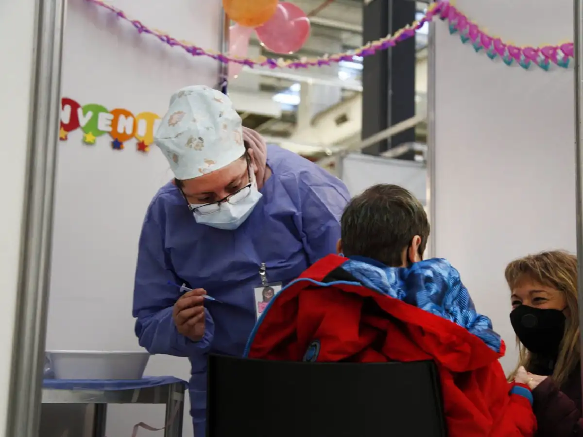 Pfizer informa que su vacuna contra el coronavirus tiene una eficacia del 90% en niños