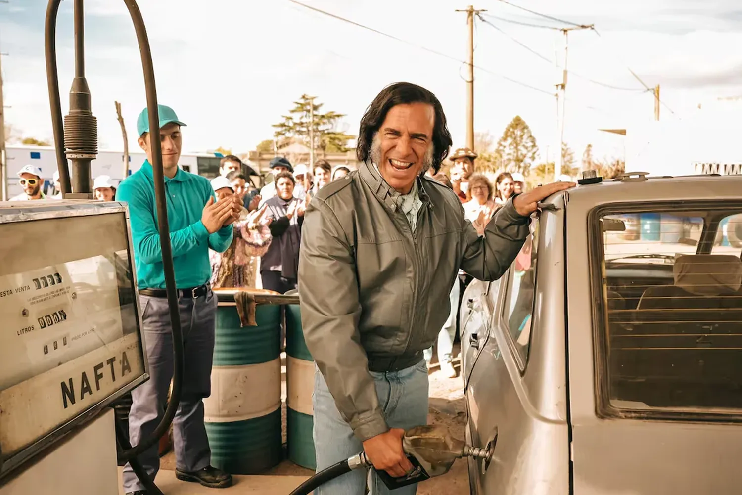 Leo Sbaraglia en la serie de Menem