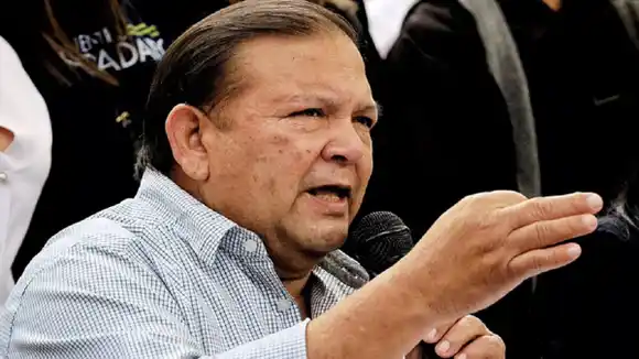 DE RIDÍCULO para abajo: Andrés Velásquez sobre «la reserva del cupo» de Manuel Rosales en las primarias