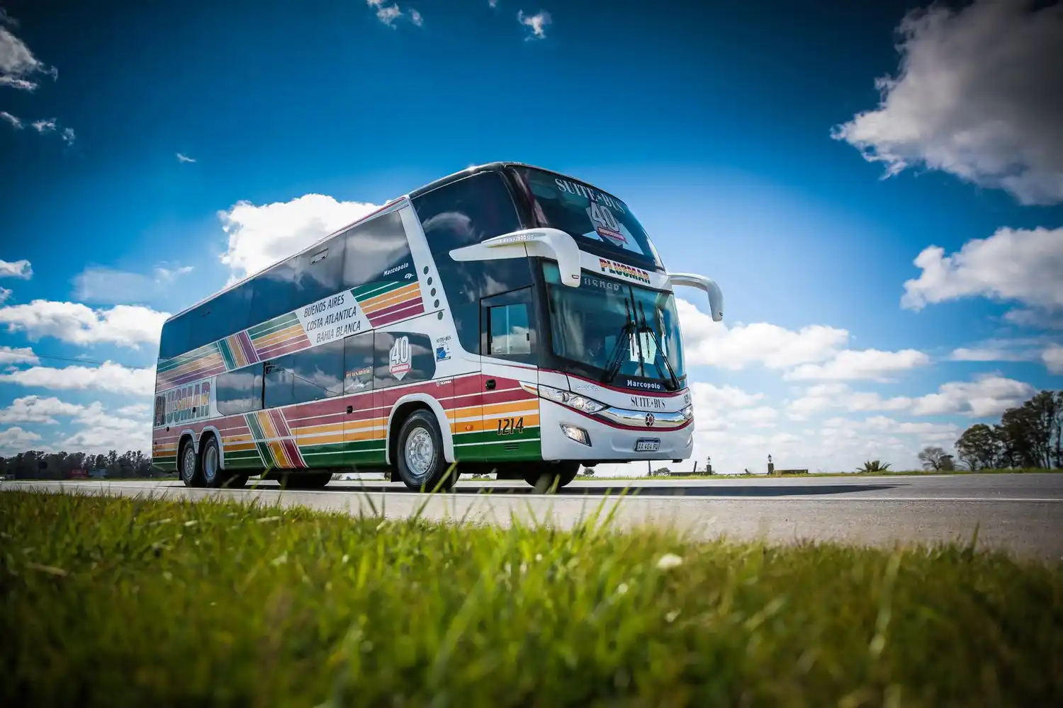 Un micro de la empresa Plusmar