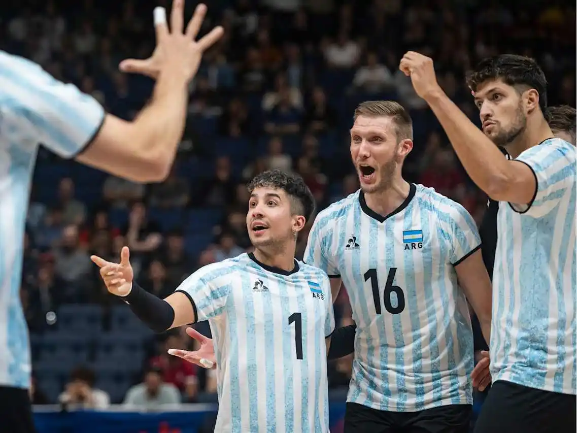 Argentina superó al bicampeón olímpico en Quebec.