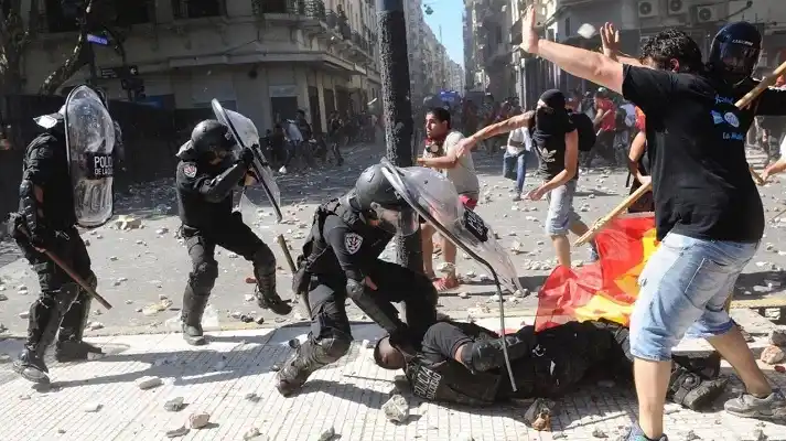 Oficialismo y oposición coincidieron en que “hubo violencia premeditada”