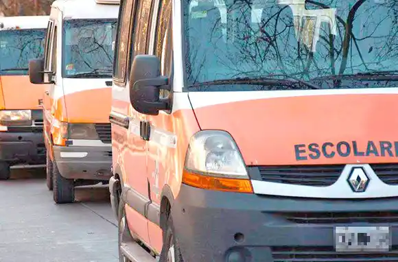 Transportistas escolares sin respuestas: "No estamos en condiciones de esperar ni 15 días"