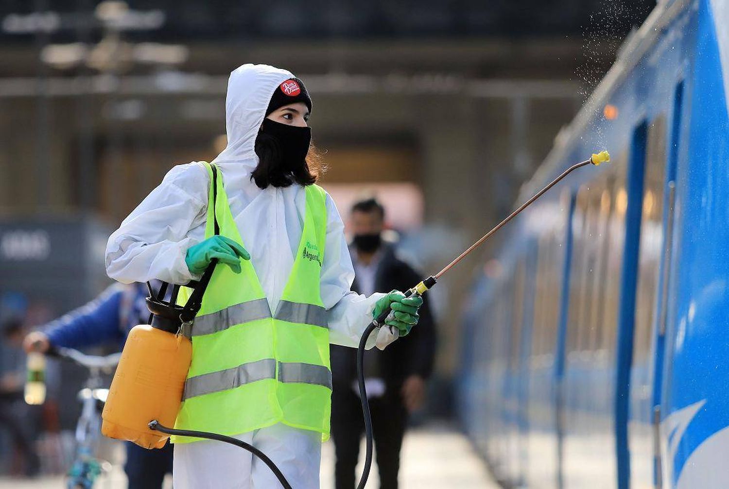 Récord de 35 muertos en un día y 1393 nuevos casos, hay 35.552 infectados y 913 fallecidos