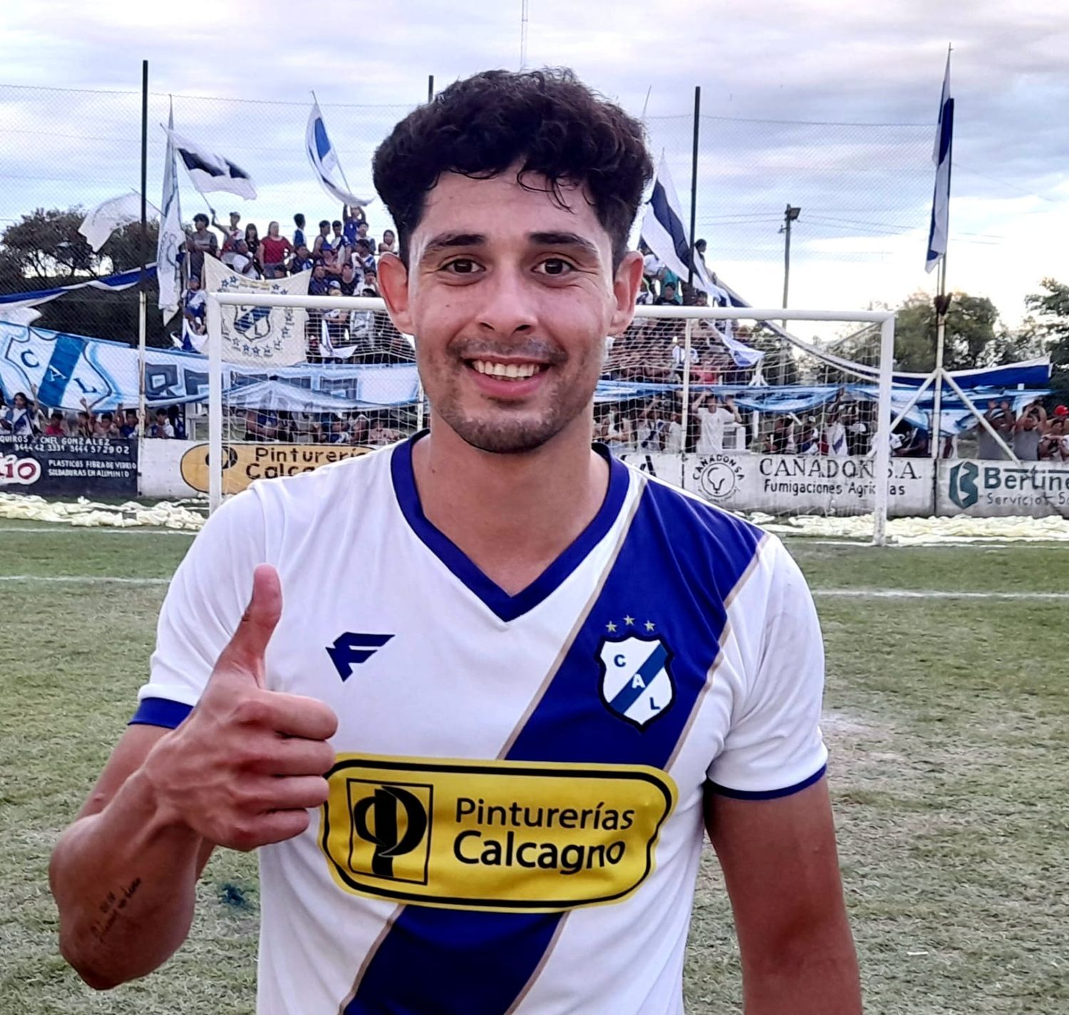 Todo está pulgar para arriba en Libertad parece decirnos Luis Cabelier, el héroe de la jornada de este domingo. Marcó un golazo de antología ante Sociedad Sportiva para el 1-0 y ya se sueña con el bicampeonato en La Banda.