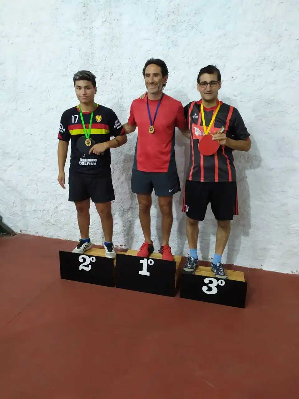 Torneo de tenis de  mesa, en la Academia