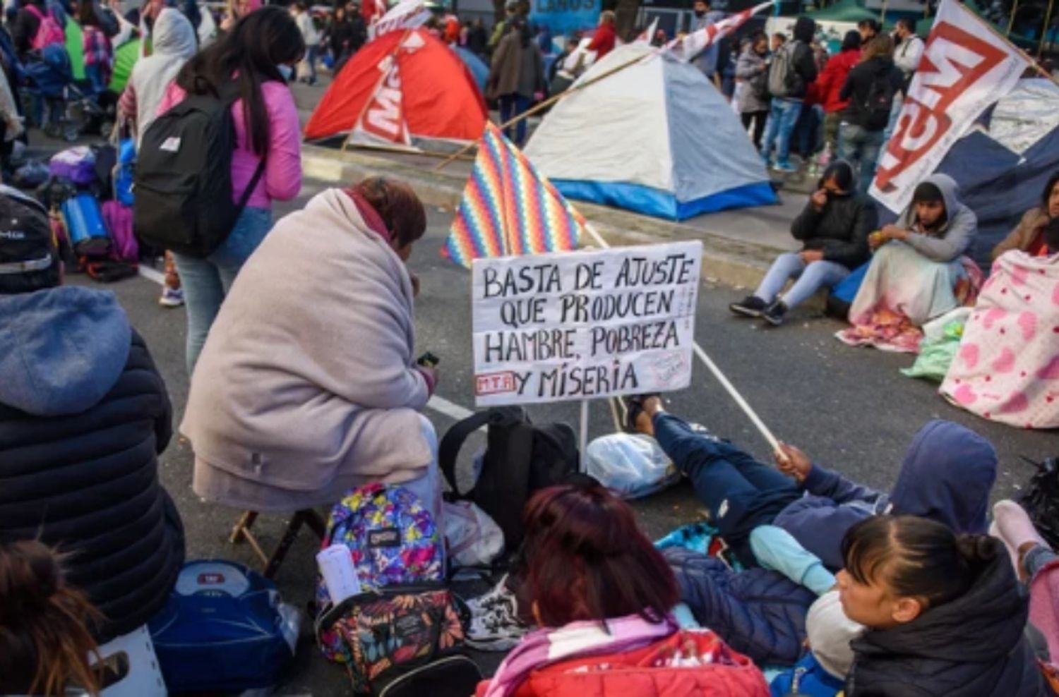 El Gobierno rechazó quitar planes sociales a quienes corten las calles: “Necesitan la asistencia”
