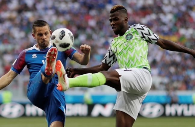 Nigeria le ganó 2-0 a Islandia y le dio una vida más a la Argentina