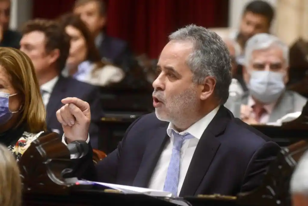 "Topo" Rodríguez puso en duda su continuidad en la comisión de juicio político