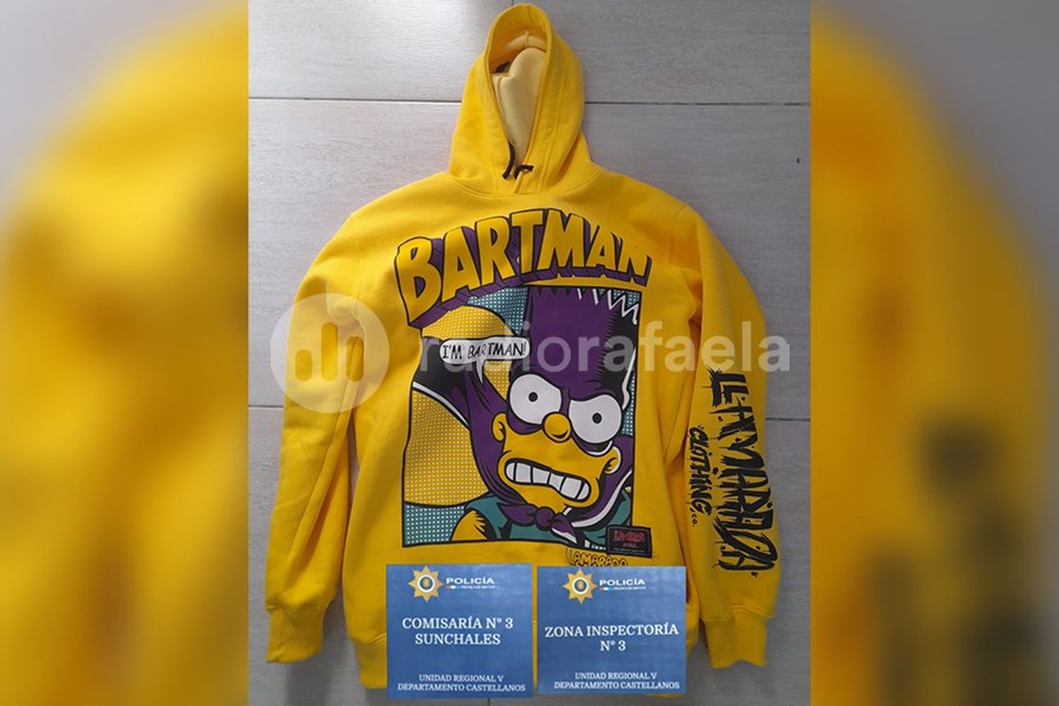 Solo quería el buzo de “Bartman” y destrozó una vidriera para llevárselo