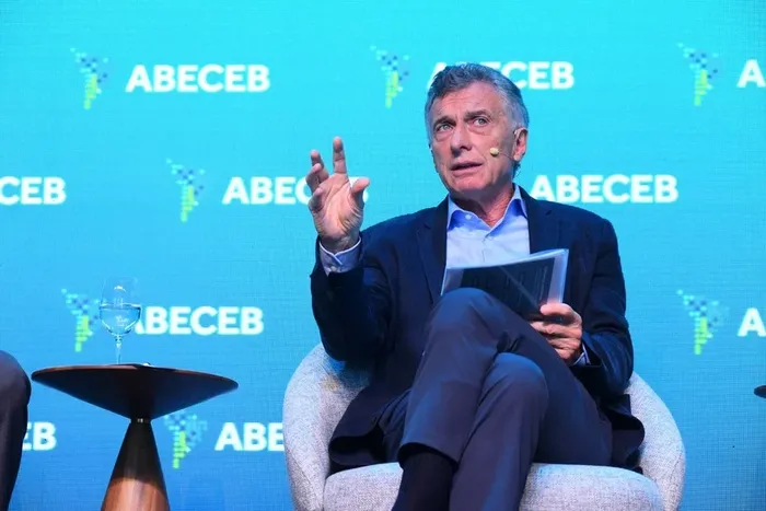 Crece el escándalo Espert