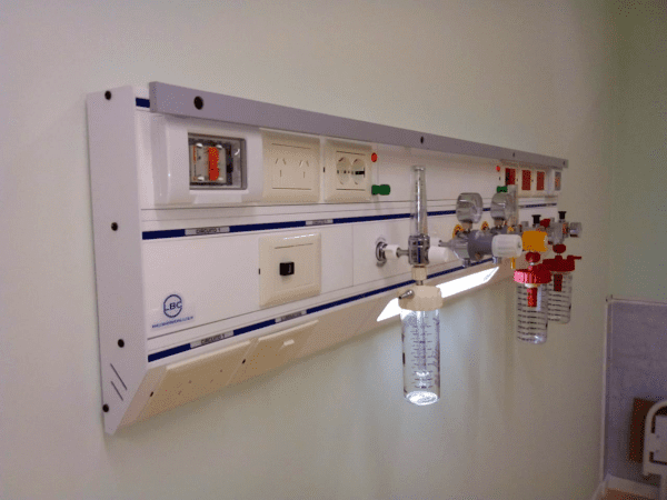 La ONG Capullos compró 6 paneles para gases medicinales que serán colocados en la sala de Neonatología del Hospital