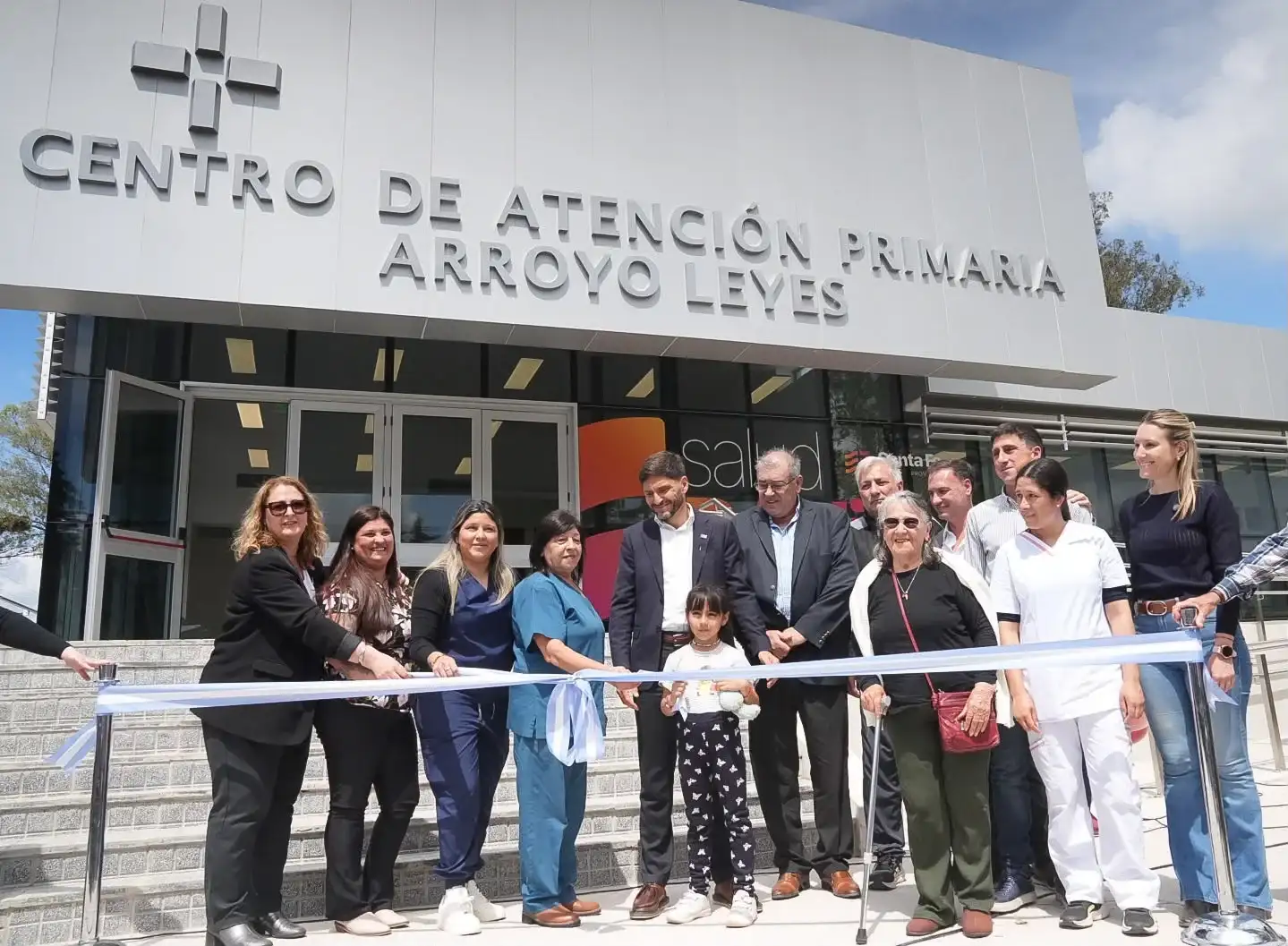 Maximiliano Pullaro inauguró el nuevo Centro de Salud N° 13 en Arroyo Leyes - 2