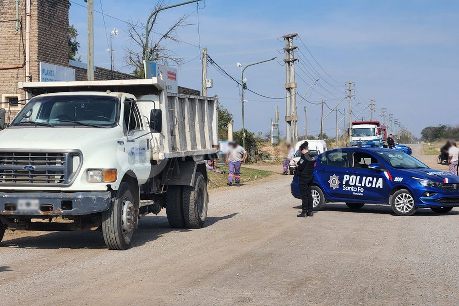 Conmoción por un grave accidente entre un camión municipal y un peatón, ¿qué pasó?