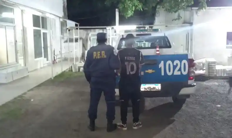 Un joven intentó matar a puñaladas a su hermana de 16 años