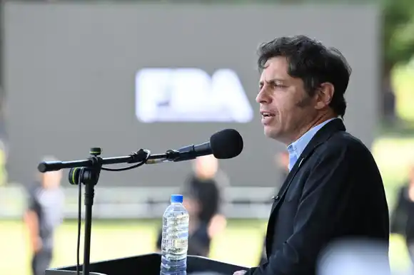 Axel Kicillof destacó la importancia de sostener la obra pública para transformar el sistema sanitario
