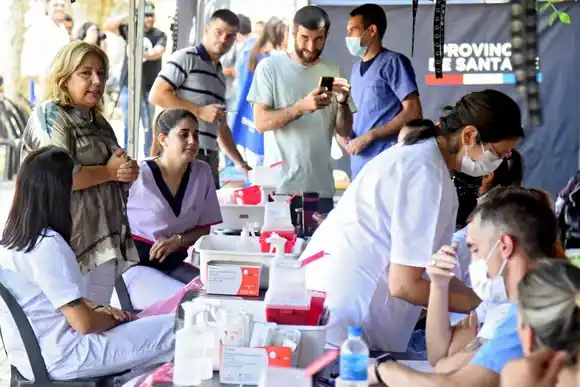 La Provincia brindó detalles ante la llegada de vacunas bivalentes contra el COVID