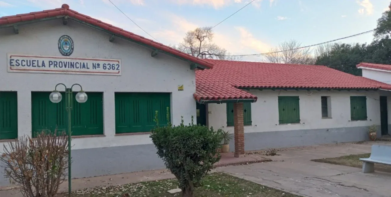 En cada establecimiento educativo se instalarán dispositivos de monitoreo, colocará nuevas luminarias y señales viales.