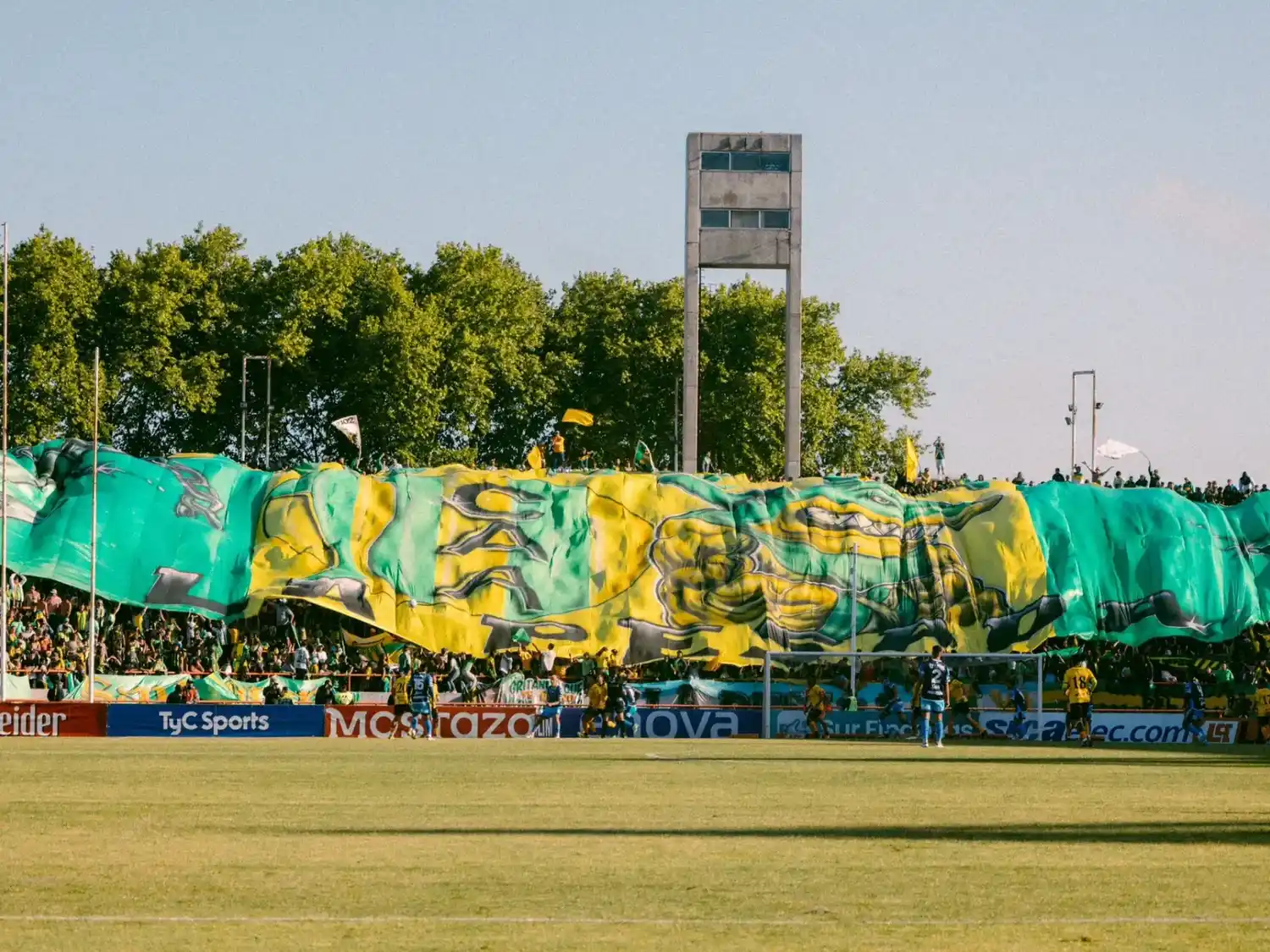 El DT Damonte pasó la escoba en Aldosivi y dejó fuera a 15 jugadores que eran parte del plantel el primer semestre.