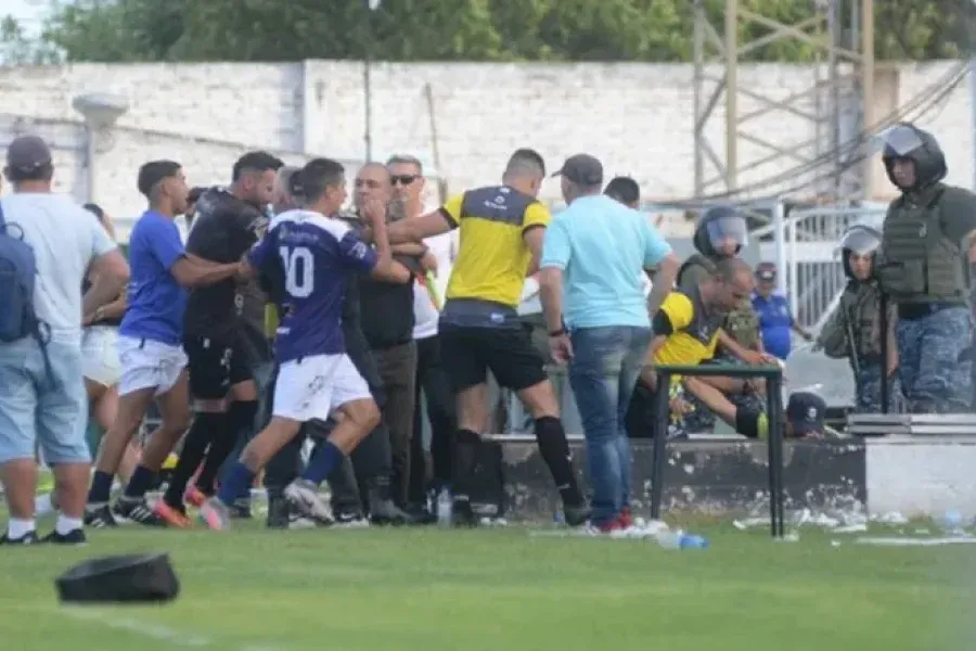 Violencia en unas de la finales del Regional Amateur