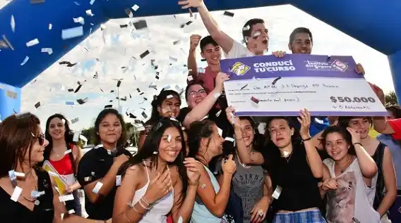 Unos 800 estudiantes inscriptos en “Conducí tu curso”