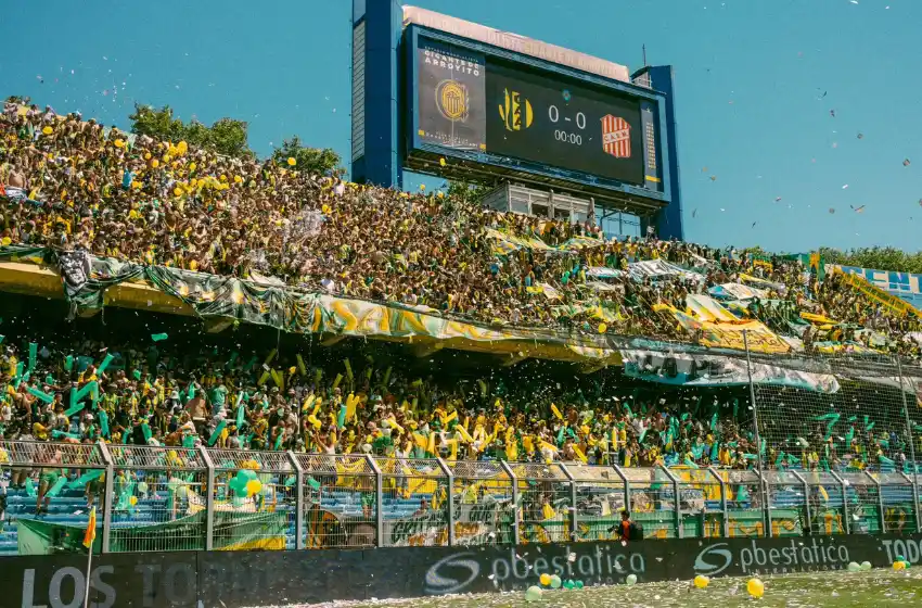 Aldosivi venció a San Martín de Tucumán en el Gigante de Arroyito y ascendió a Primera