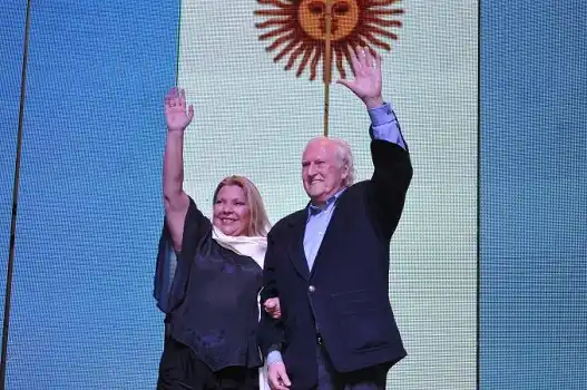 Pino Solanas reveló que Carrió es amiga de un ex espía de la Side