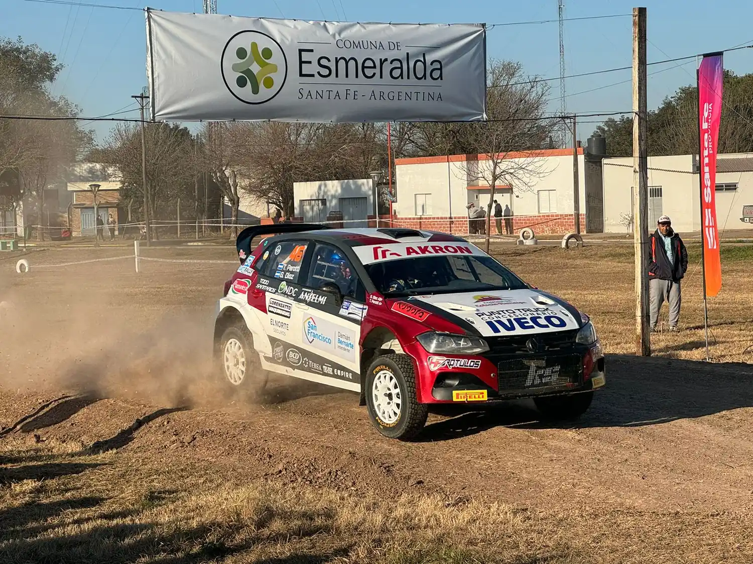En el 2024, Tomás Perotti corrió abordo de un Maxi Rally.