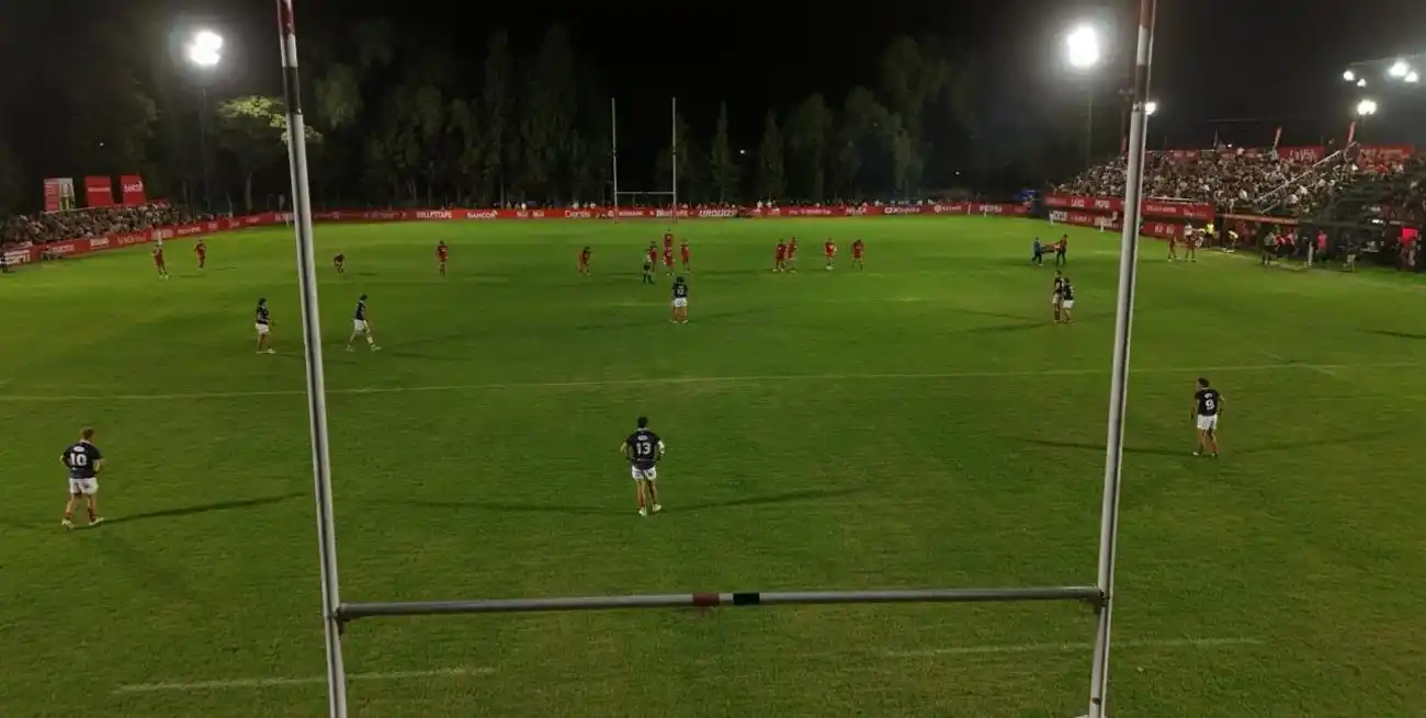 El "Clásico del Centro" se quedó en Córdoba: Dogos le ganó 29 a 24 a Capibaras. Foto: Fernando Nicola