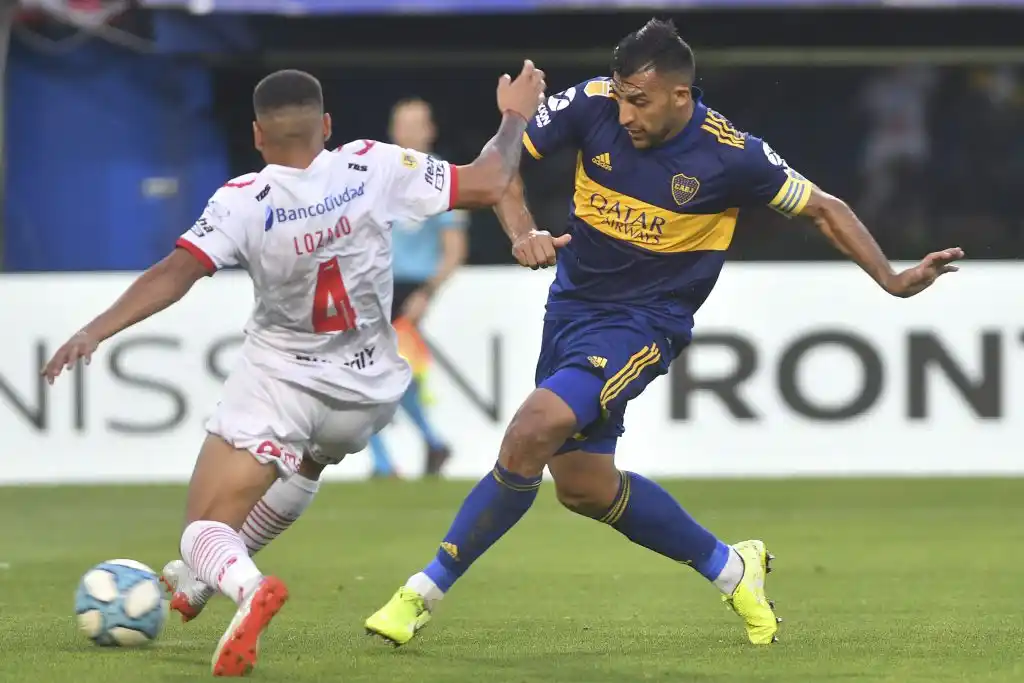 Boca despidió el año con una goleada sobre Huracán