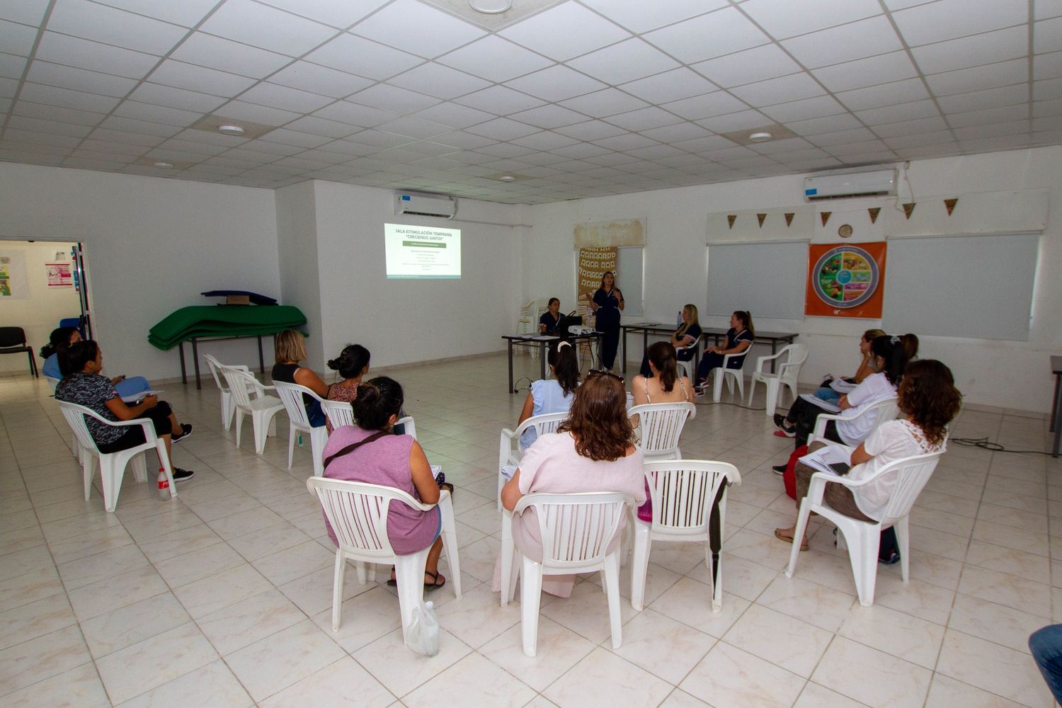 Se realizó la charla “1000 días 1 desafío”