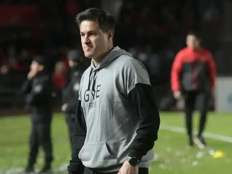 Además de Colón, el mismo Ezequiel Medrán tiene otros ofrecimientos arriba de la mesa.