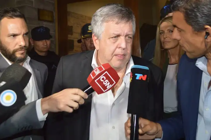El fiscal Stornelli tomó la denuncia del Gobierno y analizan el origen y objetivo de las escuchas a funcionarios.