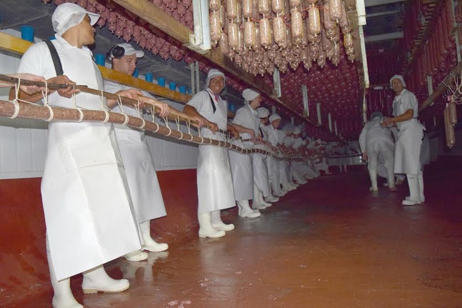 Proceso de producción del salame más largo