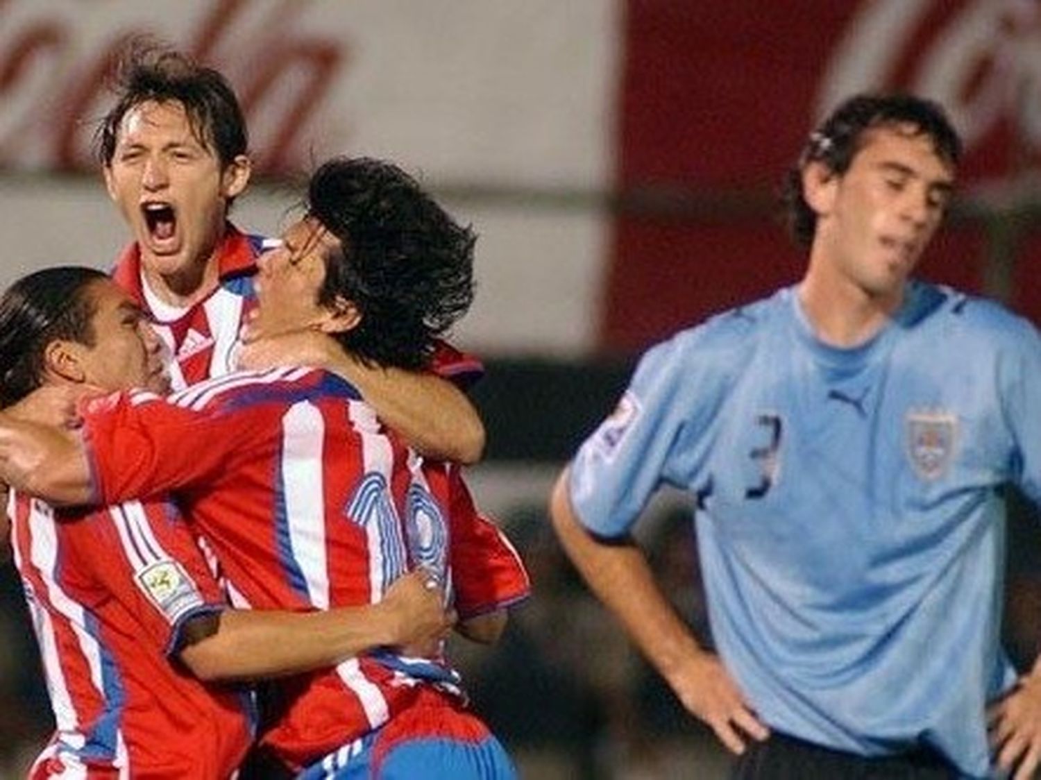 Paraguay superó a Uruguay y quedó a un paso de clasificar