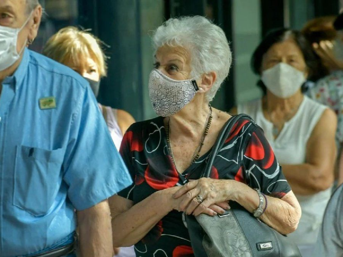 Jubilados y pensionados provinciales cobrarán el aguinaldo desde el 20 de diciembre