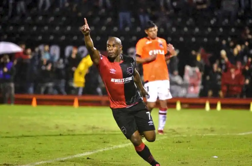 Godoy Cruz está interesado en Leal para reemplazar al Morro