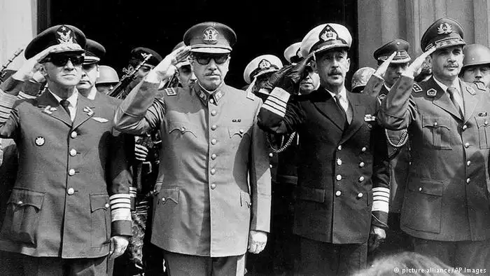 Chile: la justicia ordenó restituir bienes embargados a los Pinochet