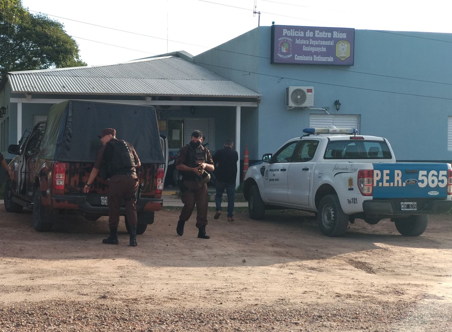 Dos delincuentes robaron en el correo y luego en un supermercado chino