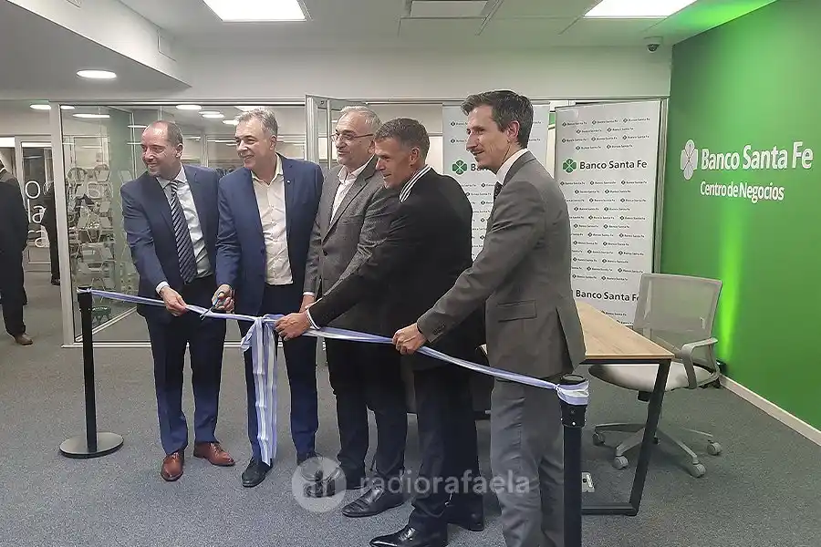 Gran inauguración del primer centro de empresas de Banco de Santa Fe: “Estamos duplicando el apoyo financiero a nuestros clientes”