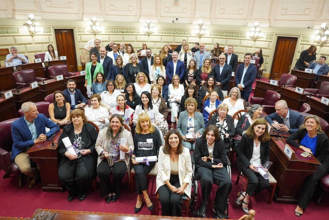 Fueron 25 las mujeres distinguidas en la Cámara de Diputados.