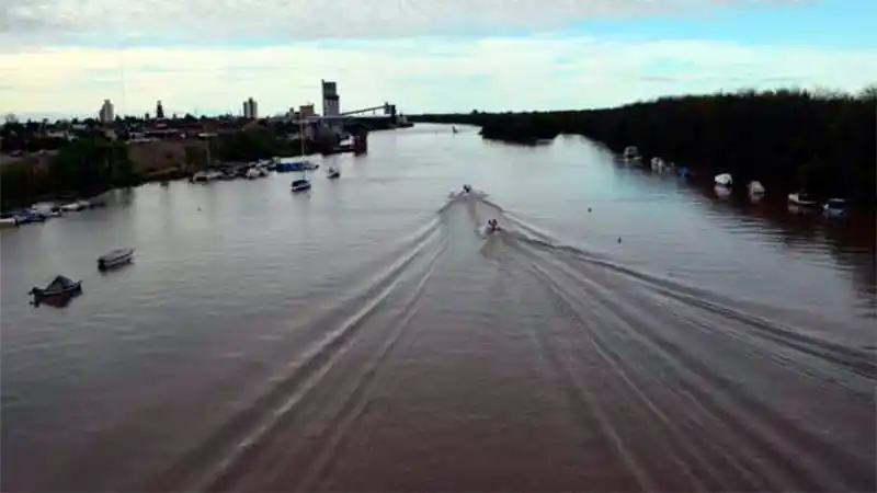 Preocupación por el derrame de combustible en el río Uruguay