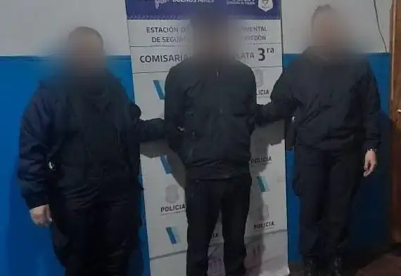 El episodio comenzó cuando los efectivos, que realizaban tareas de prevención, detectaron dos motocicletas de alta cilindrada circulando en actitud sospechosa.